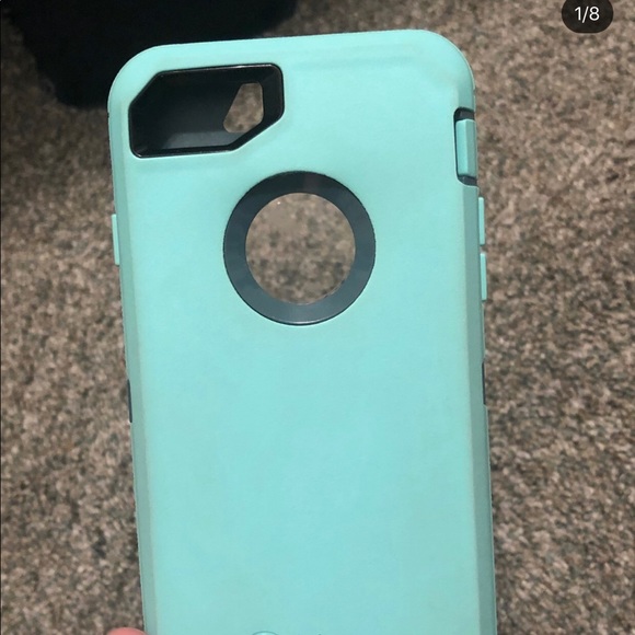 iPhone 7 otter box - Picture 1 of 1